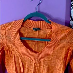 neck style v express